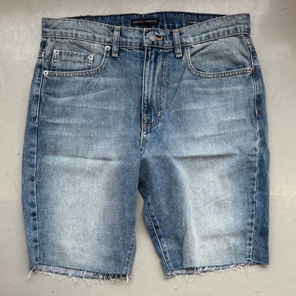 Modern American La Brea Short Long 29
